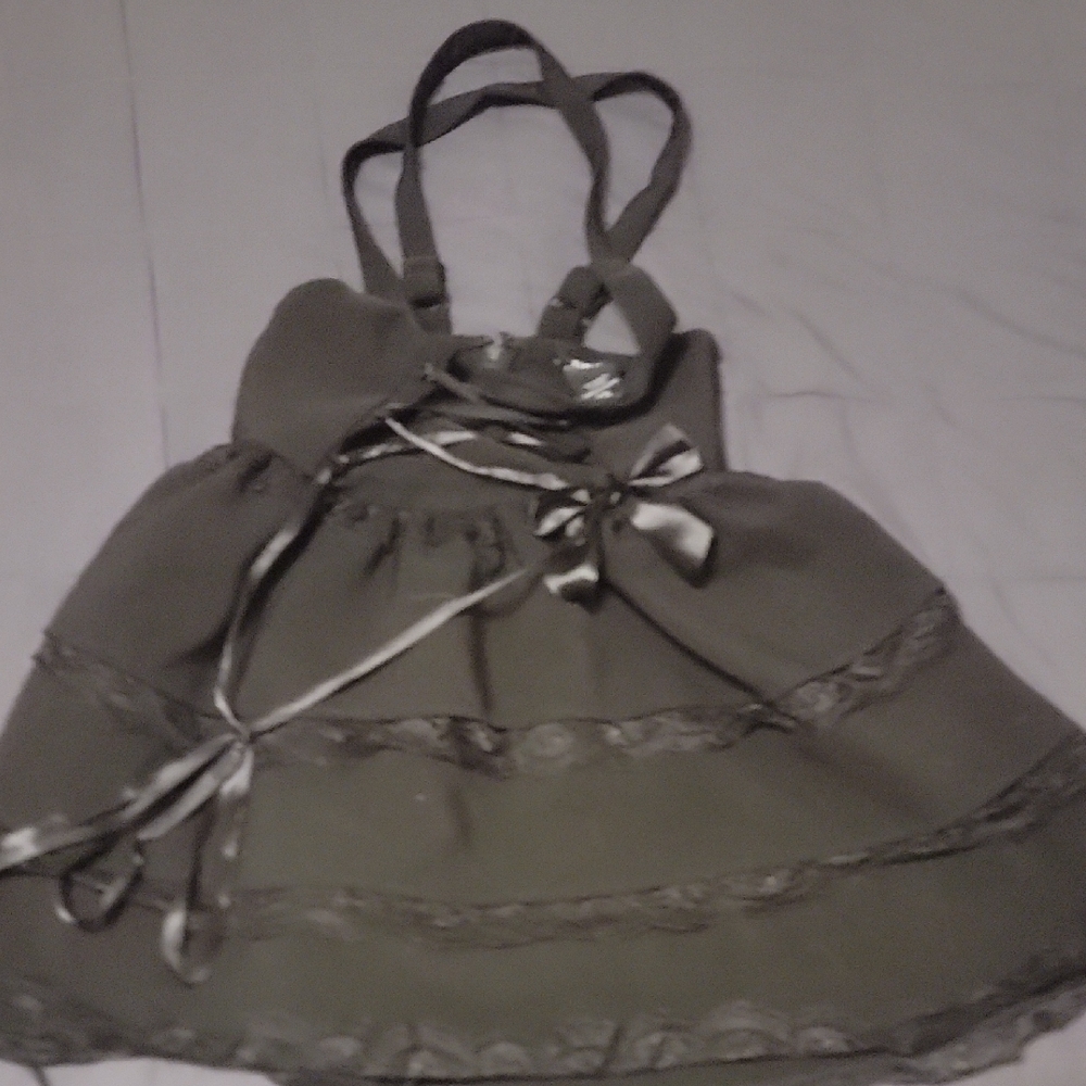 Black Tiered Ribbon Gartee Top